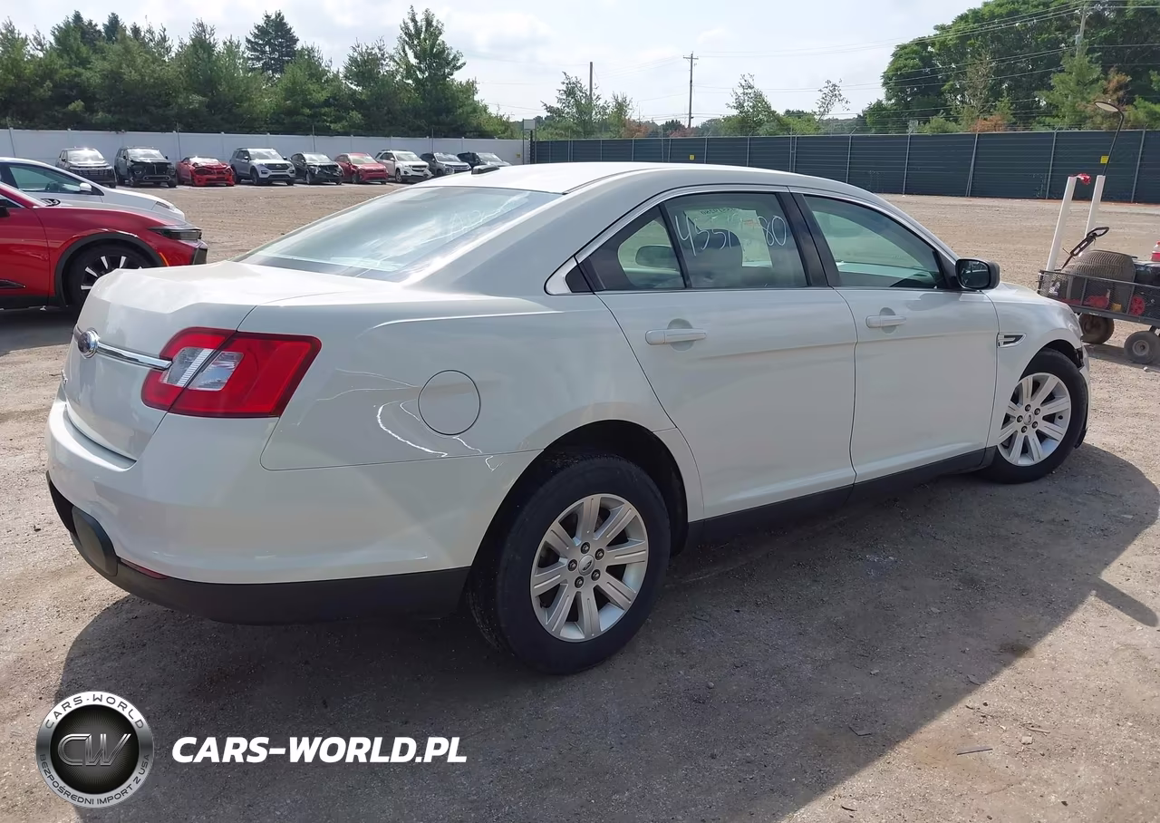 2010 Ford Taurus Se VIN:1FAHP2DW7AG140246 - 4