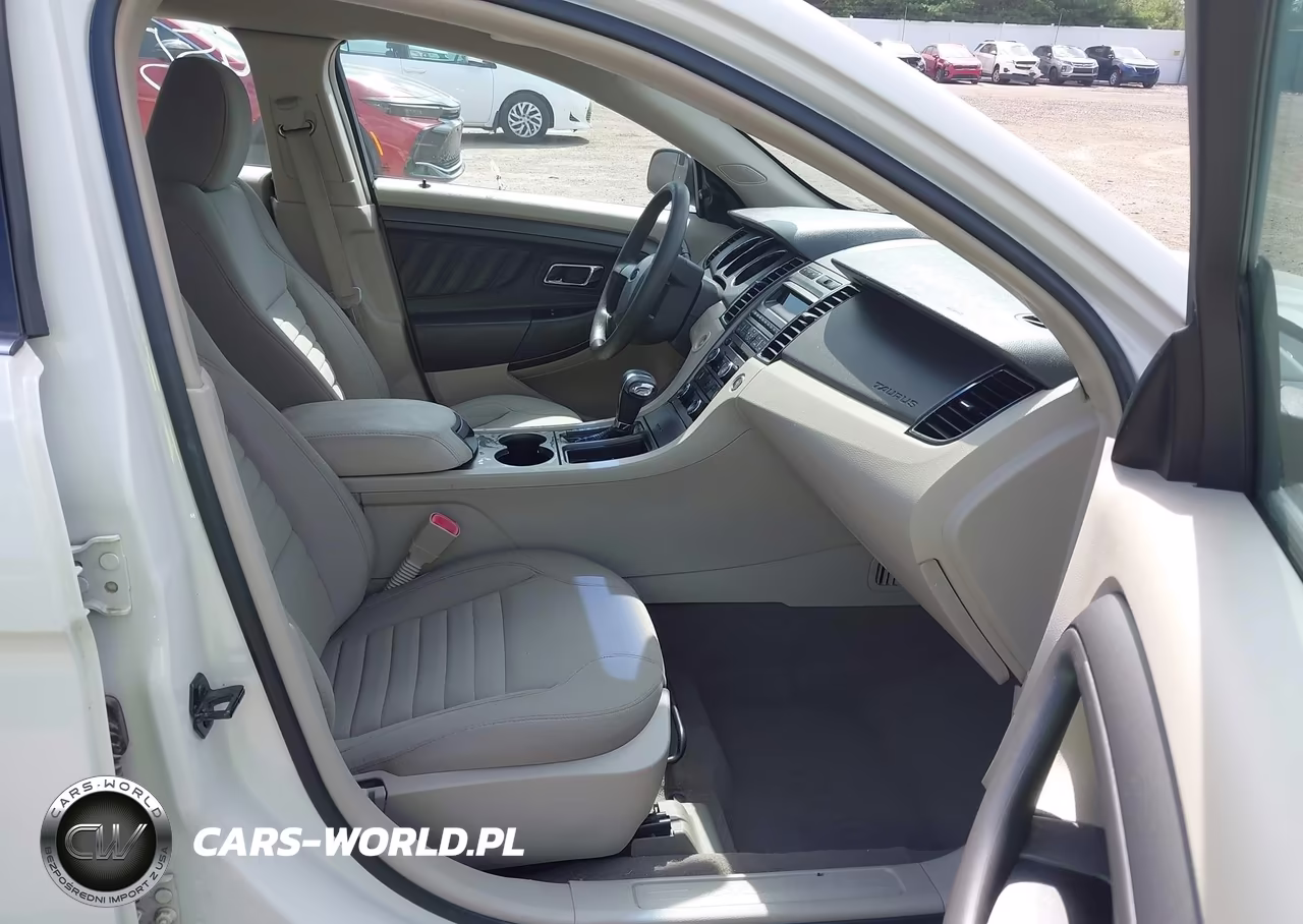 2010 Ford Taurus Se VIN:1FAHP2DW7AG140246 - 5