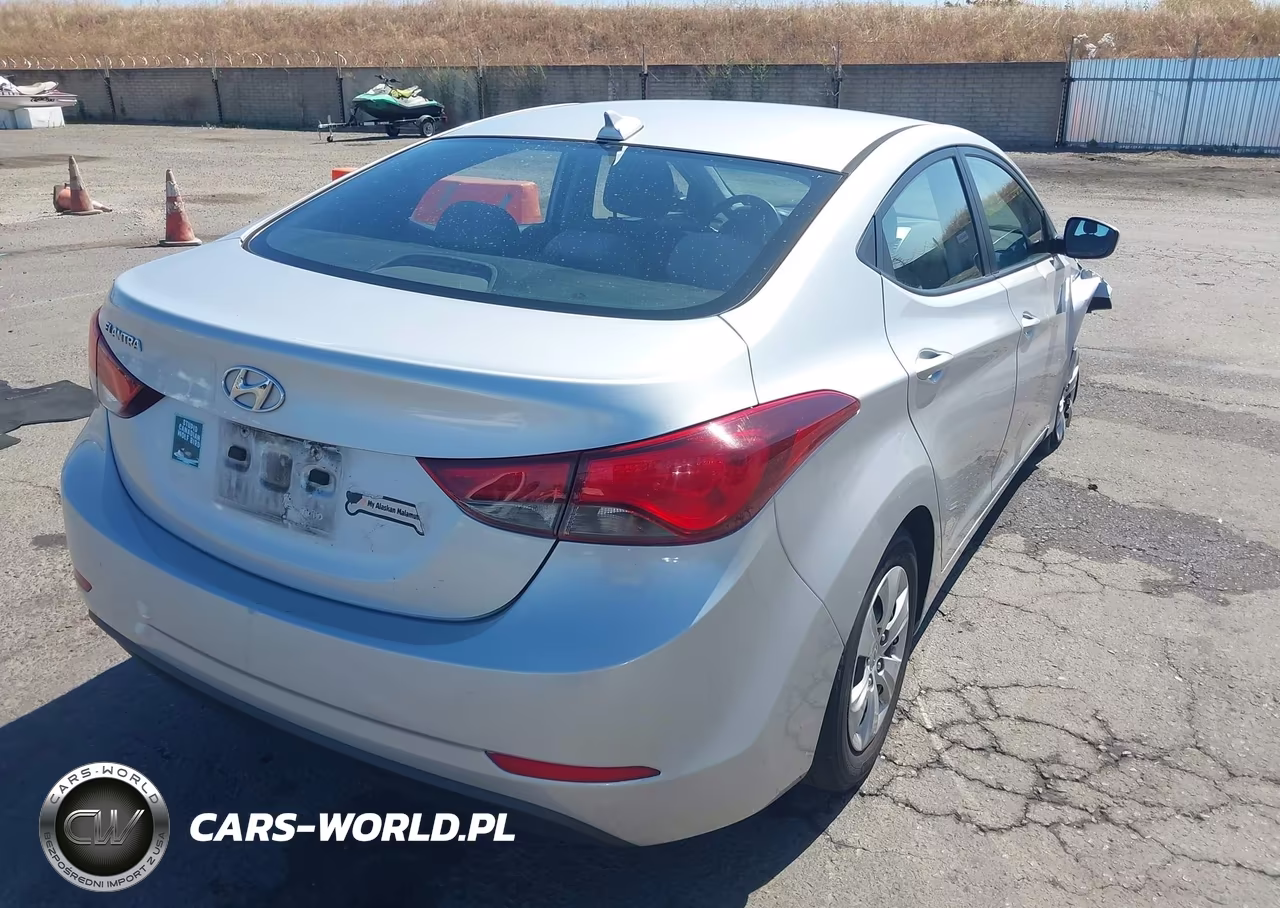 2016 Hyundai Elantra Se VIN:5NPDH4AE7GH707962 - 4