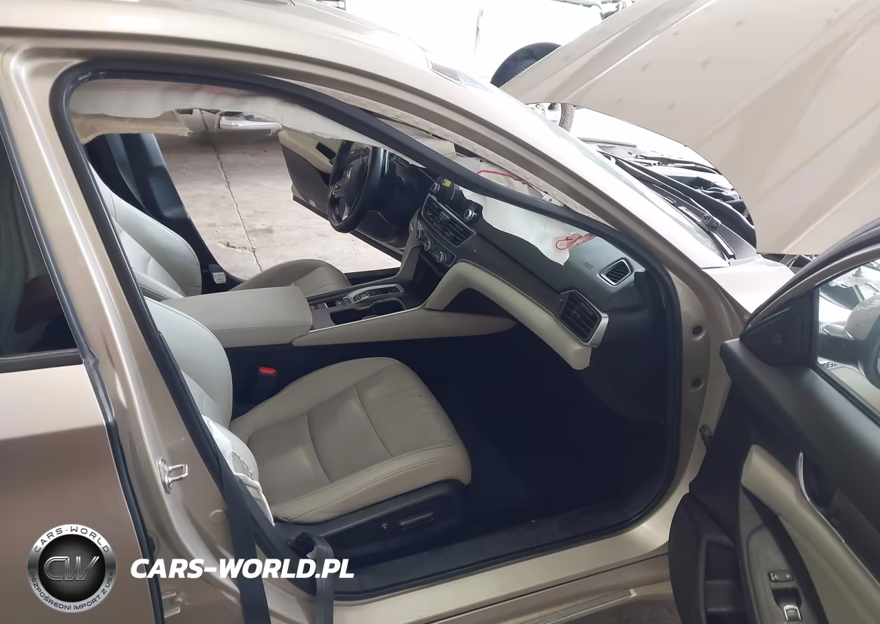 2020 Honda Accord Hybrid Touring VIN:1HGCV3F93LA008969 - 5