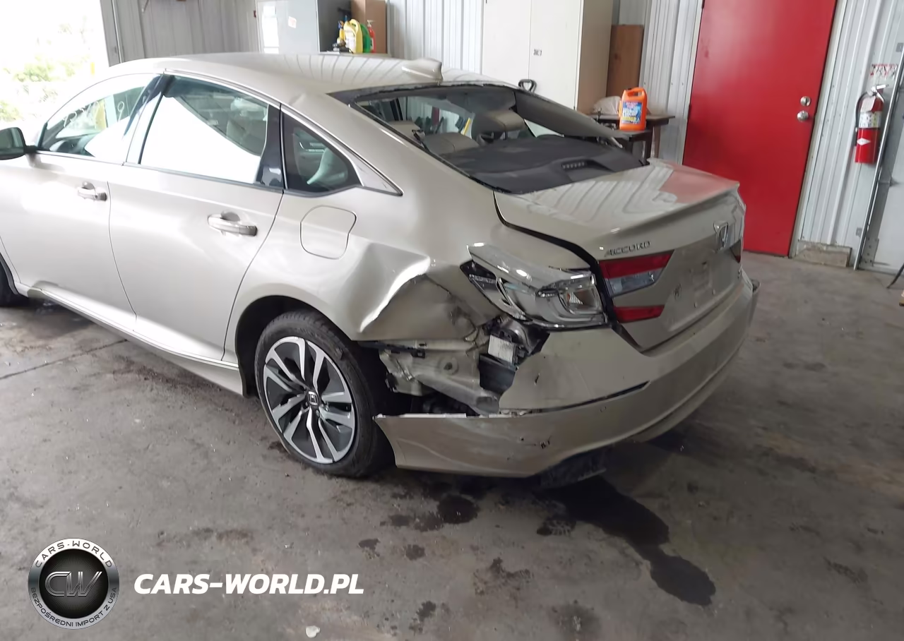 2020 Honda Accord Hybrid Touring VIN:1HGCV3F93LA008969 - 6