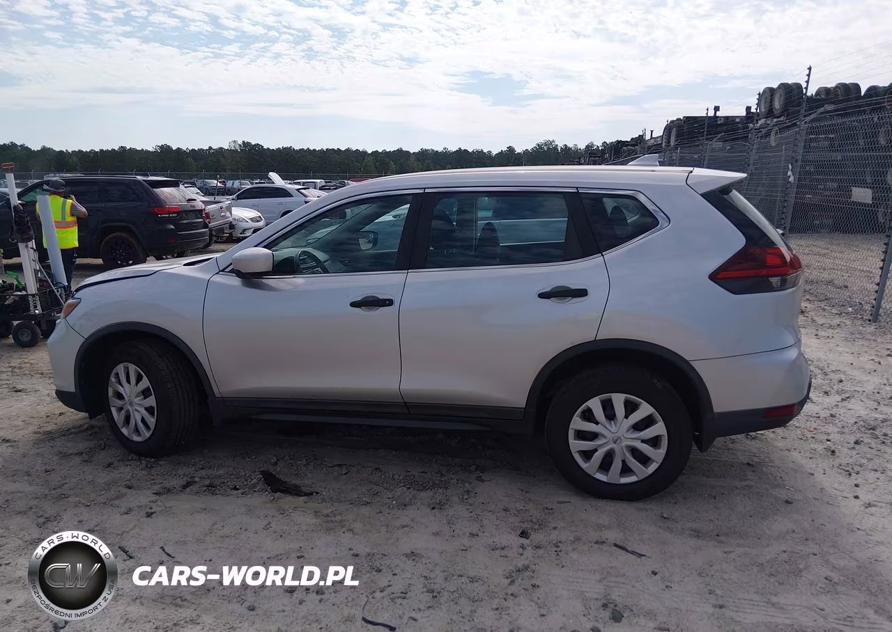 2019 Nissan Rogue S VIN:5N1AT2MV9KC845097 - 14