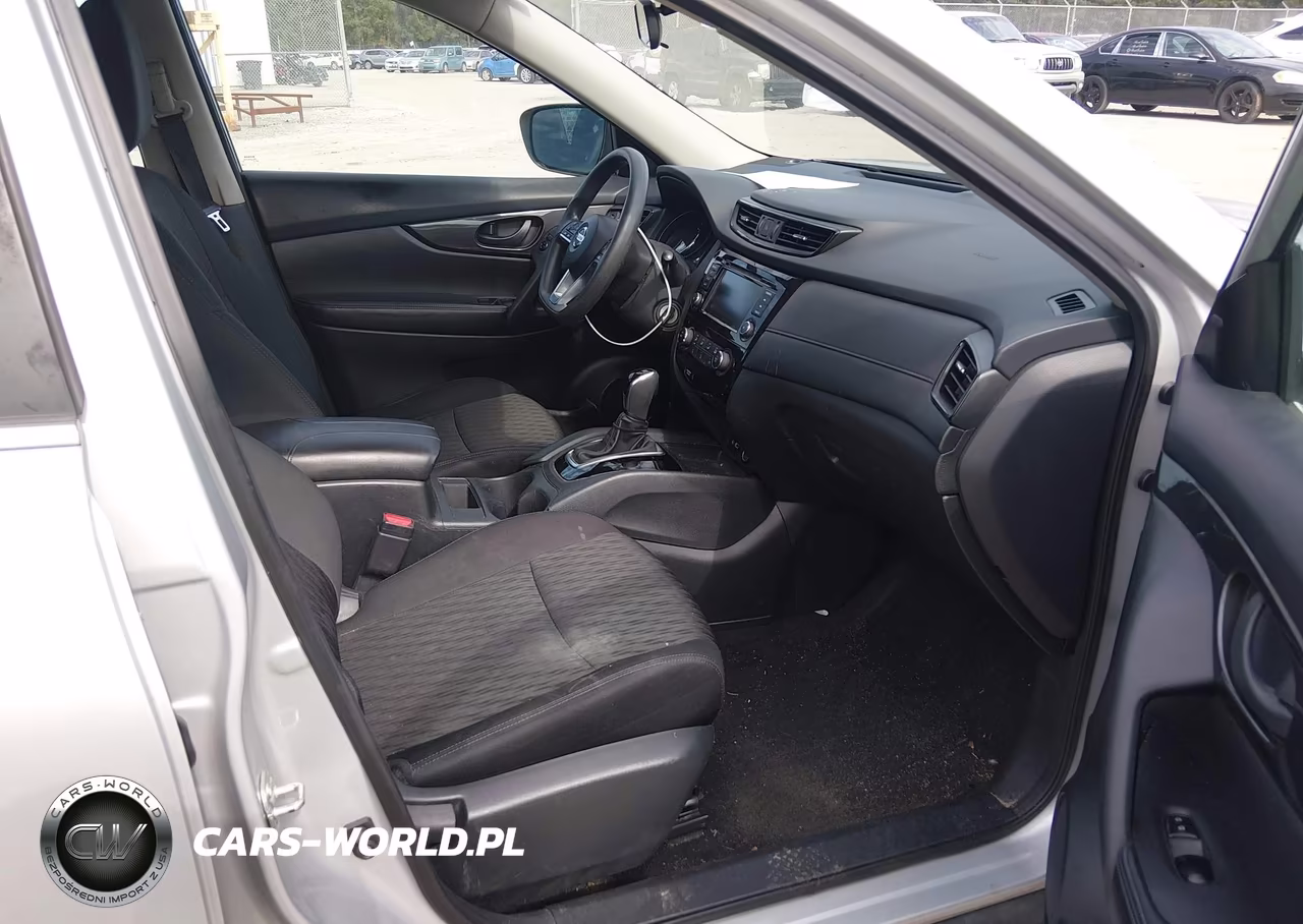 2019 Nissan Rogue S VIN:5N1AT2MV9KC845097 - 5