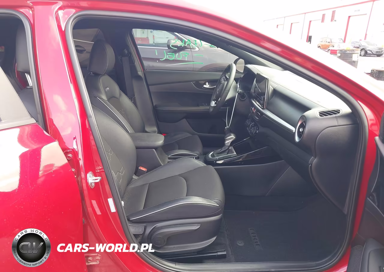 2024 Kia Forte Gt-Line VIN:3KPF54AD6RE767702 - 5