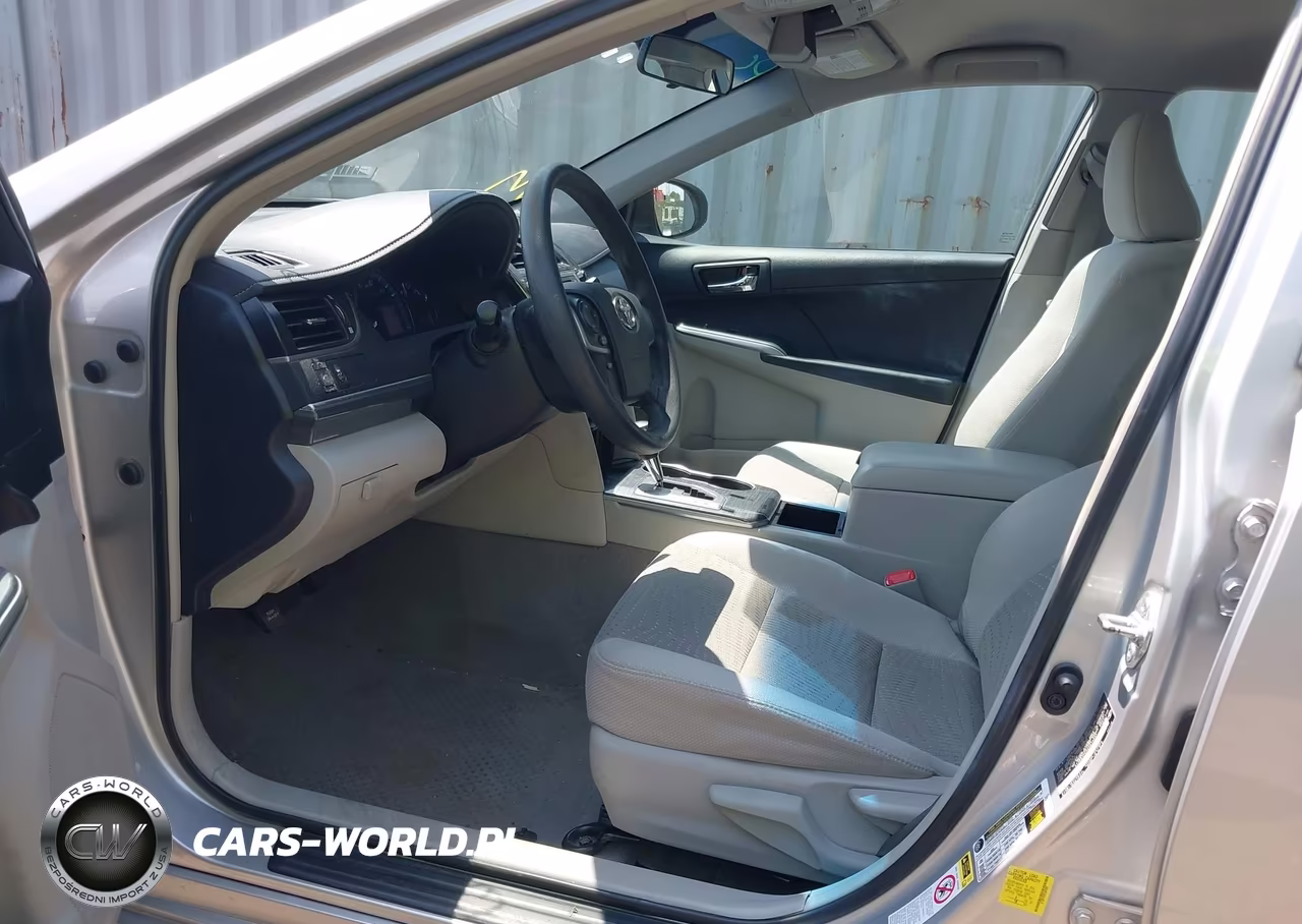 2012 Toyota Camry Hybrid Le VIN:4T1BD1FK5CU019597 - 5
