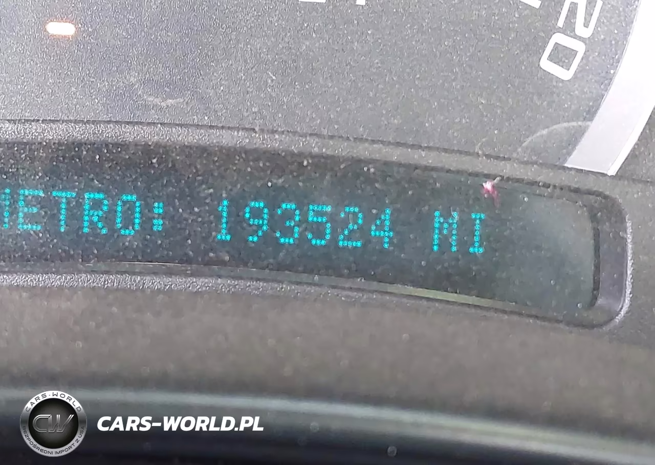2005 Chevrolet Tahoe Ls VIN:1GNEC13V05R260614 - 16