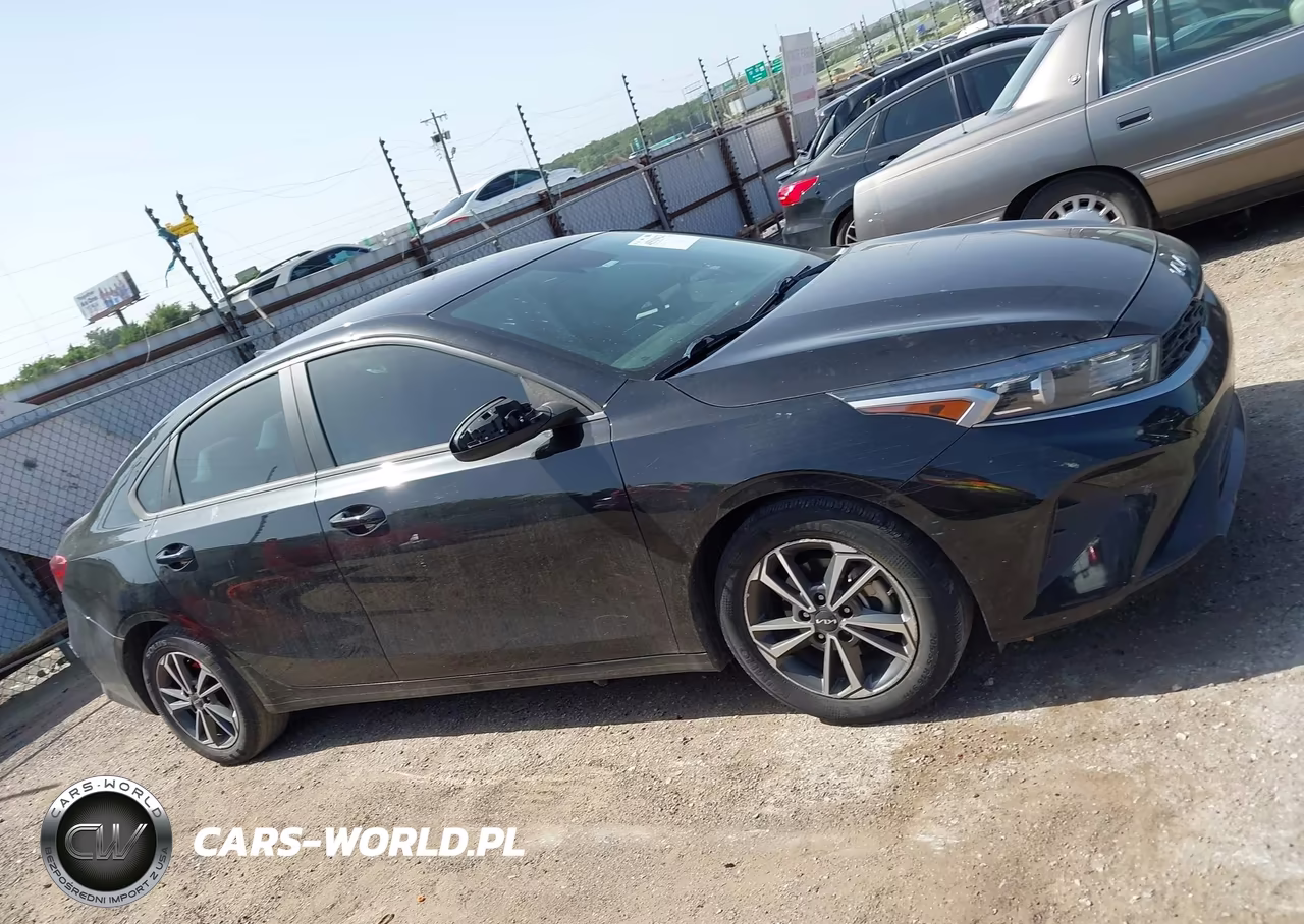 2022 Kia Forte Lxs VIN:3KPF24ADXNE458270 - 13