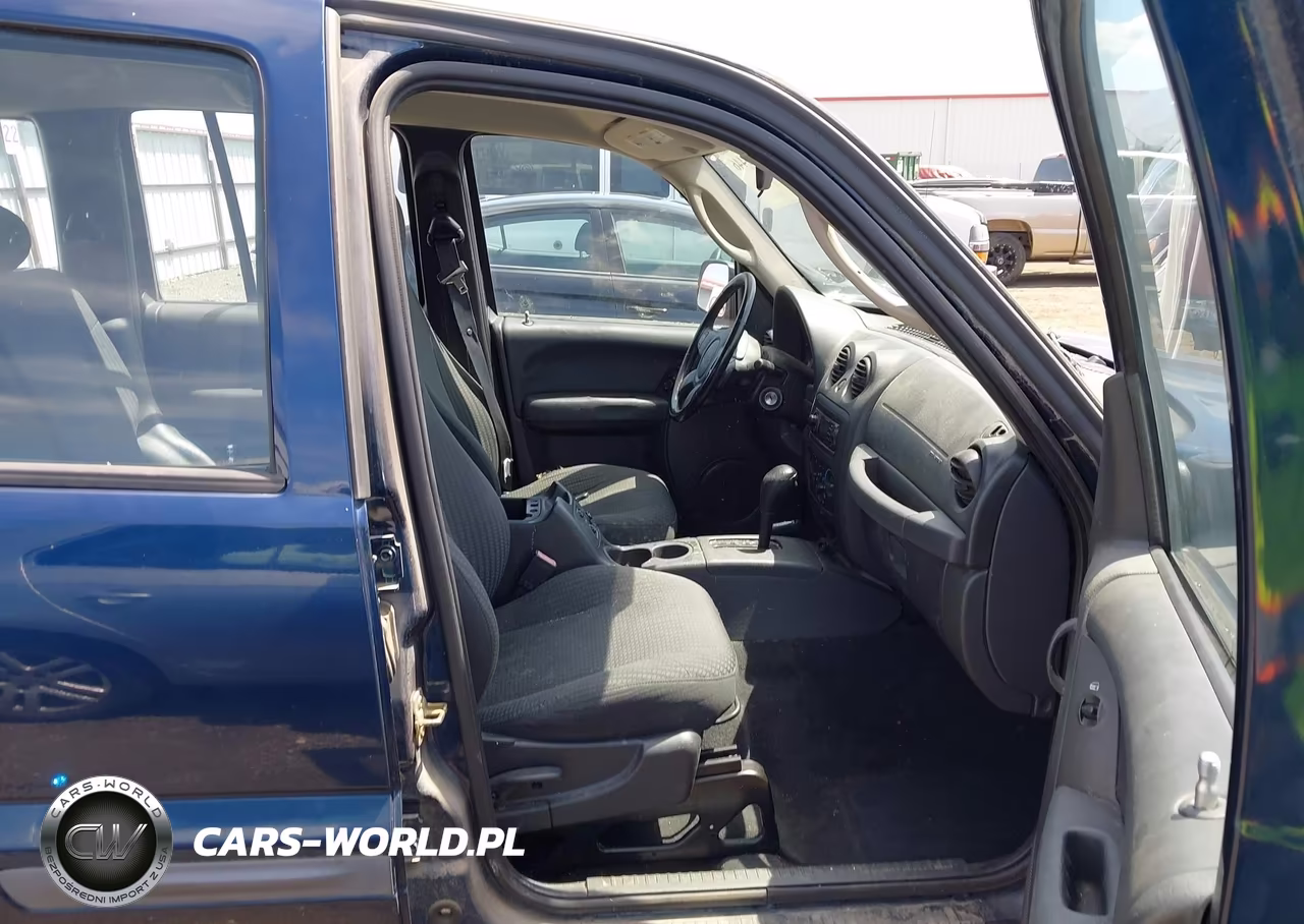 2004 Jeep Liberty Sport VIN:1J4GL48KX4W110022 - 5