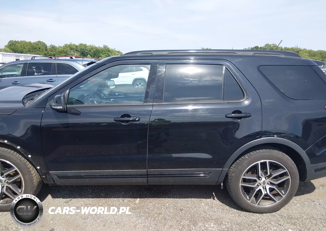 2019 Ford Explorer Sport VIN:1FM5K8GT0KGB50811 - 14