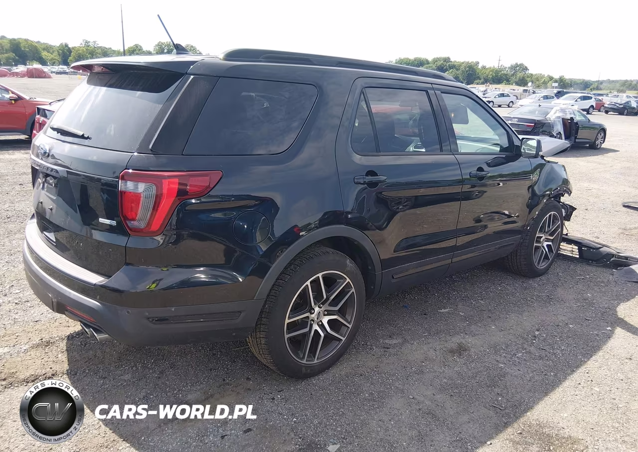 2019 Ford Explorer Sport VIN:1FM5K8GT0KGB50811 - 4