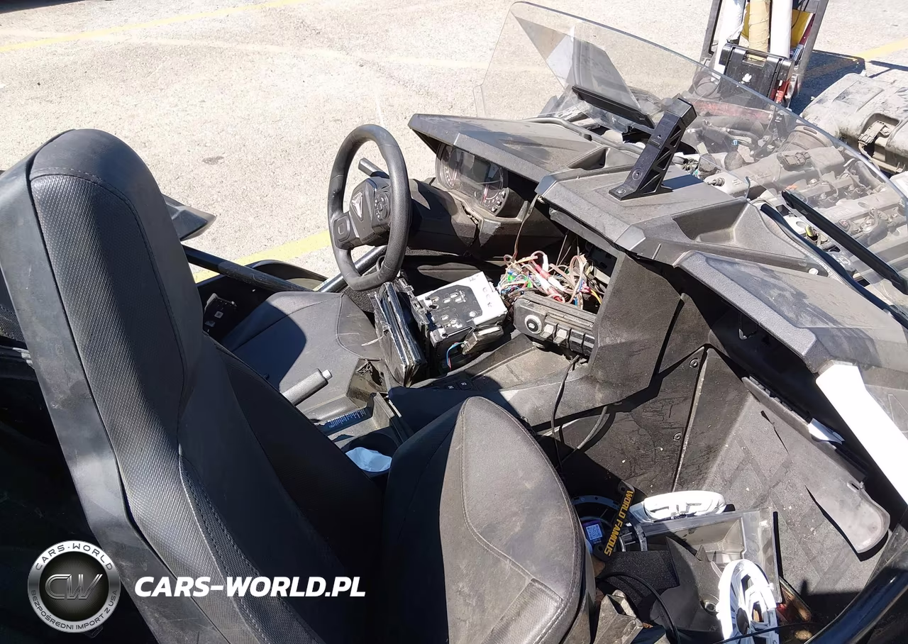 2023 Polaris Slingshot S VIN:57XAASHD1P8160881 - 5