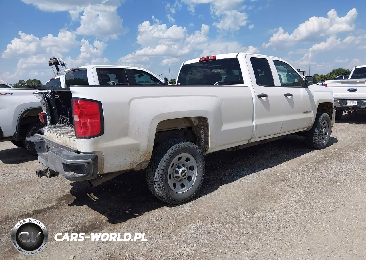 2015 Chevrolet Silverado 2500Hd Work Truck VIN:1GC2CUEG2FZ117953 - 4