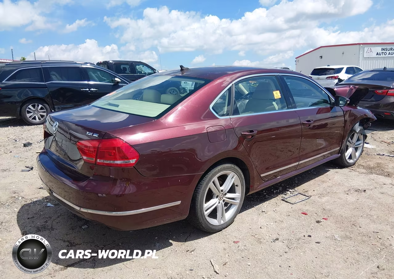 2012 Volkswagen Passat 2.0L Tdi Se VIN:1VWBN7A39CC067563 - 4
