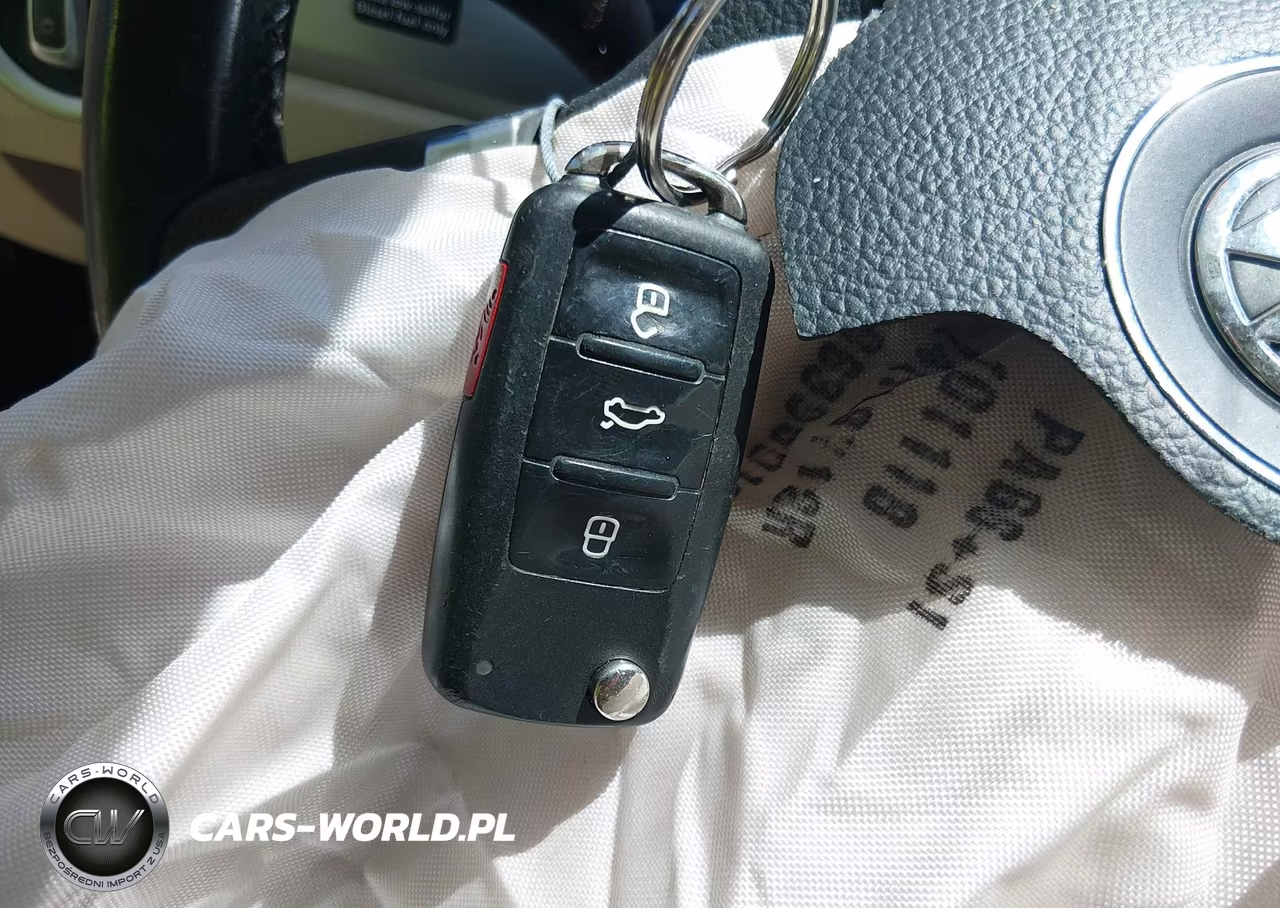 2012 Volkswagen Passat 2.0L Tdi Se VIN:1VWBN7A39CC067563 - 6