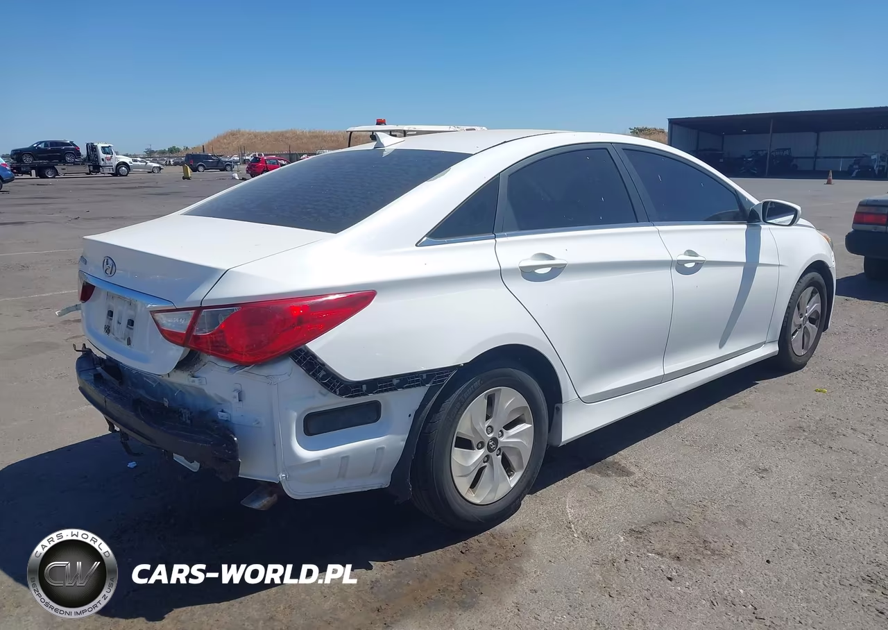 2014 Hyundai Sonata Gls VIN:5NPEB4AC4EH822617 - 4