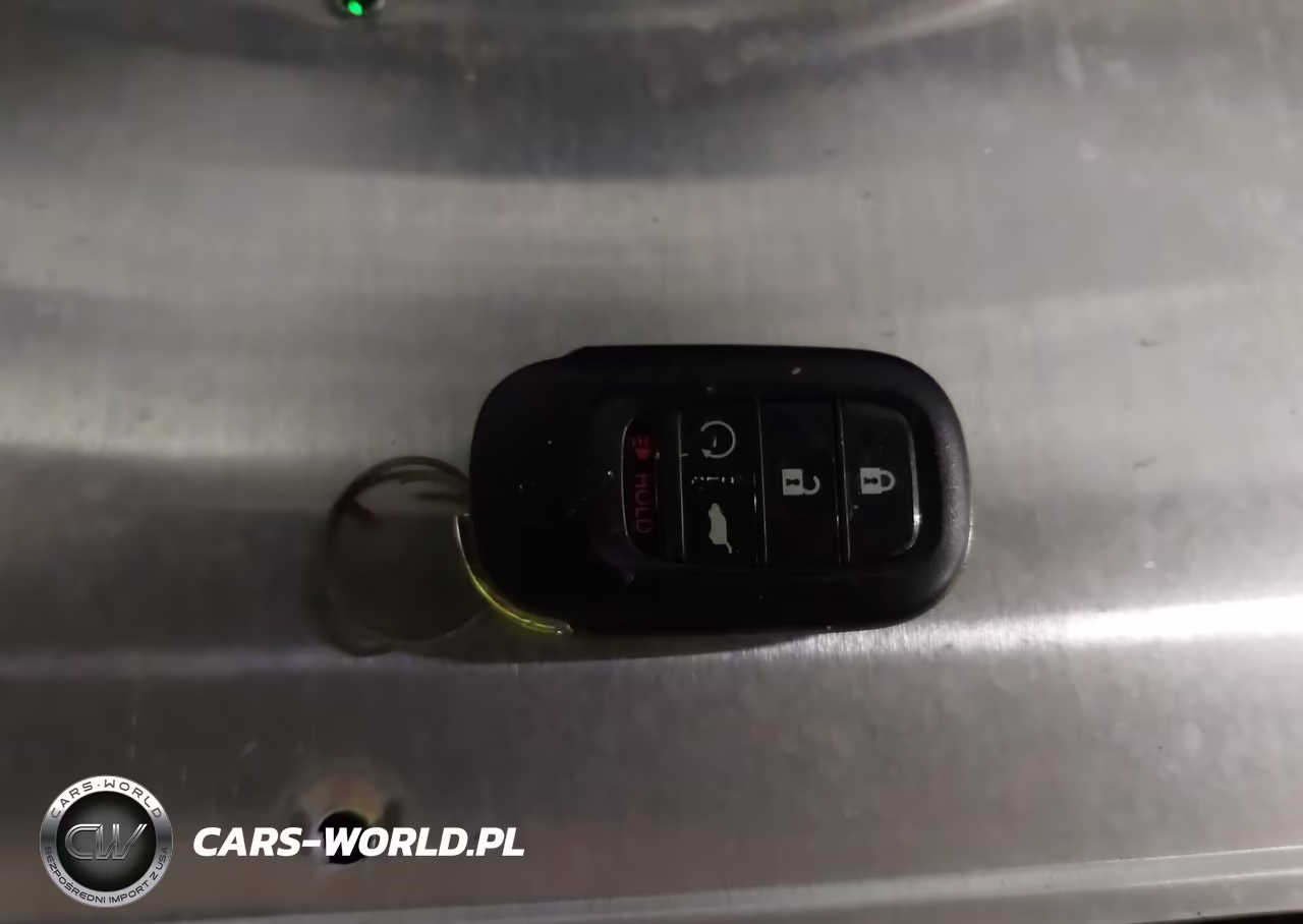 2025 Honda Pilot Touring VIN:5FNYG1H79SB010522 - 11