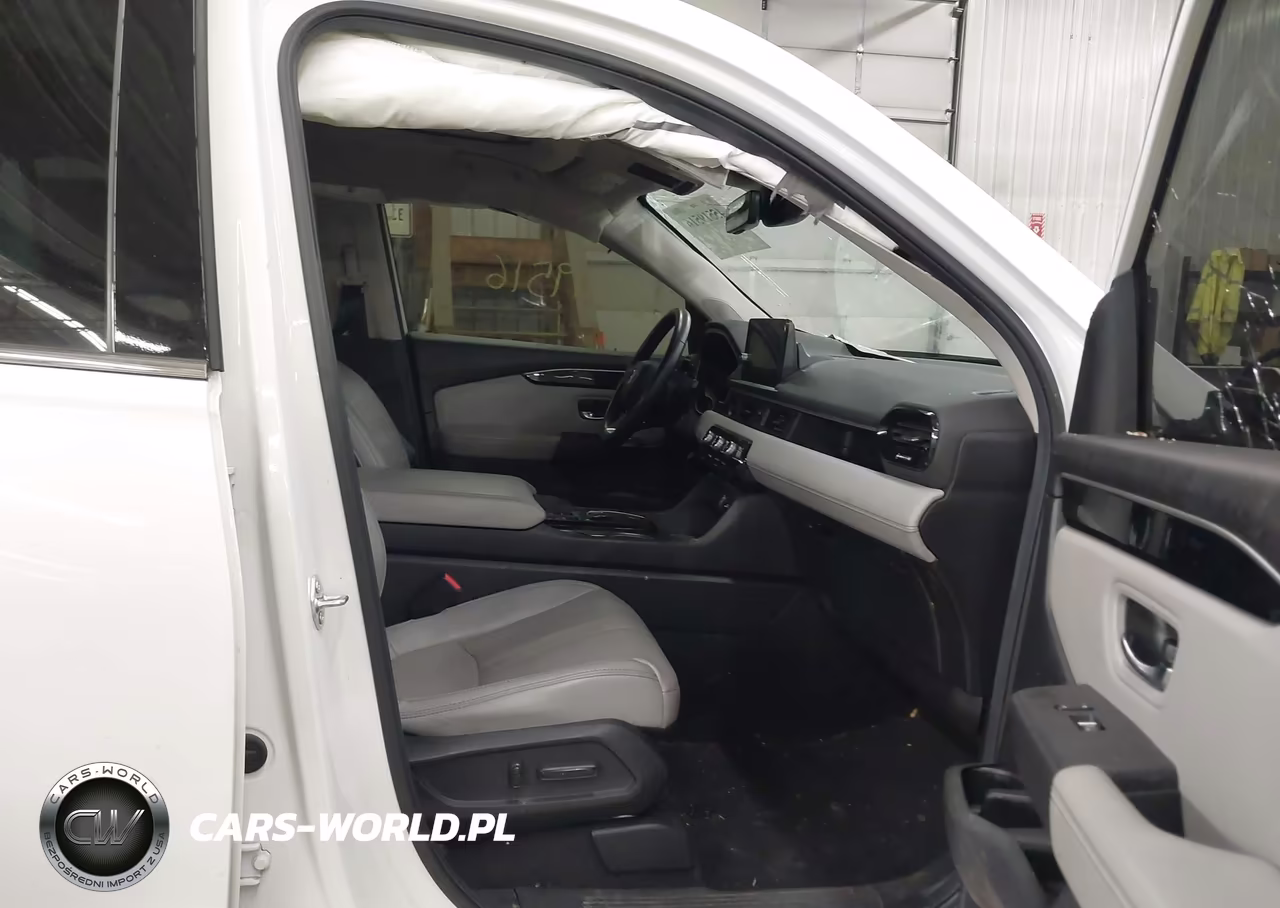 2025 Honda Pilot Touring VIN:5FNYG1H79SB010522 - 5
