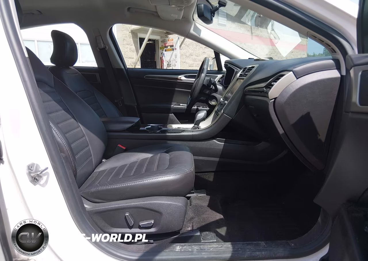 2016 Ford Fusion Se VIN:3FA6P0T90GR373037 - 5