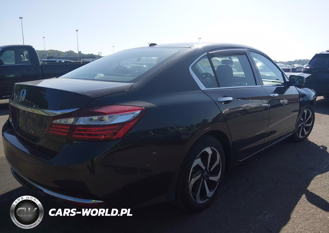 2017 Honda Accord Ex-L VIN:1HGCR2F80HA196587 - 4