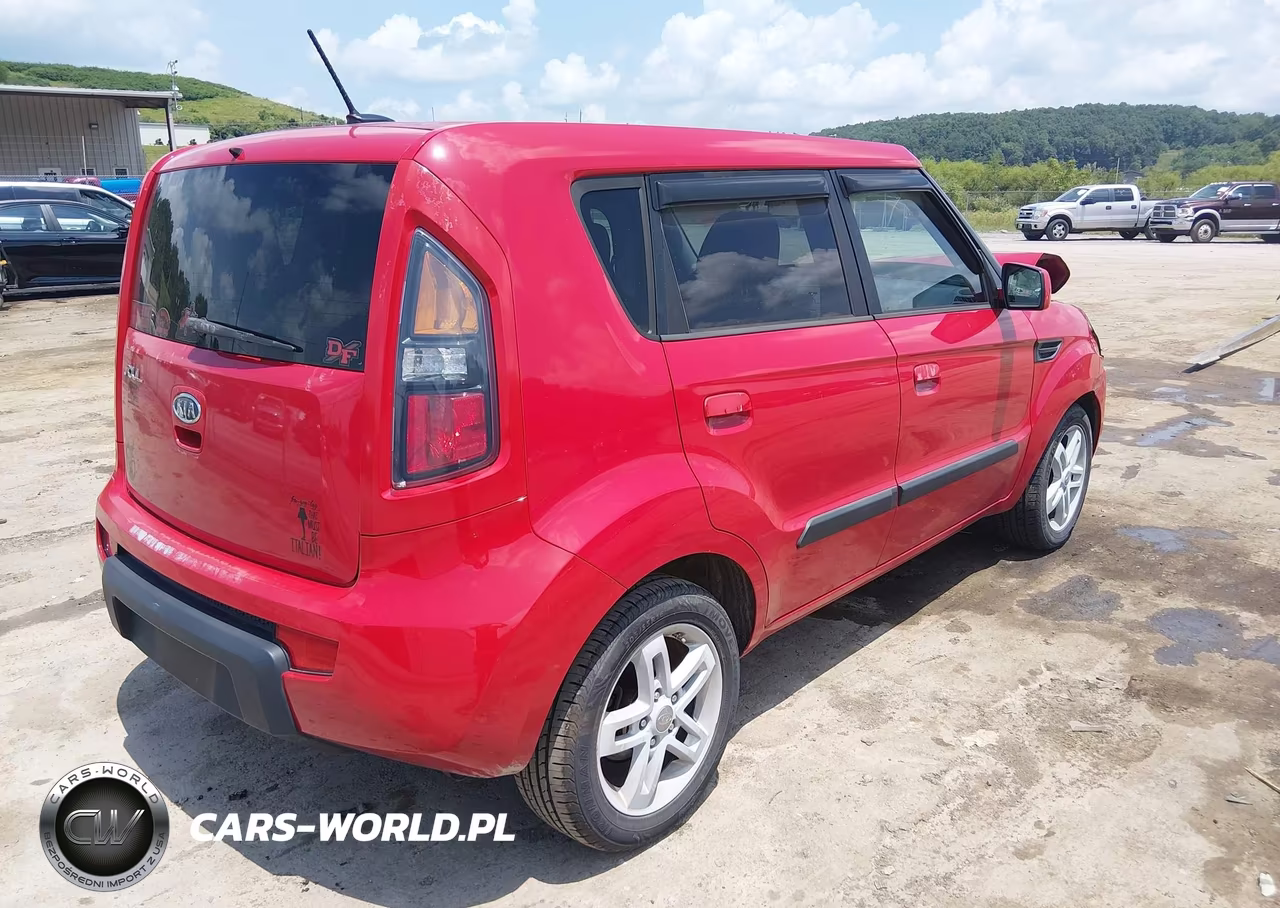 2010 Kia Soul + VIN:KNDJT2A21A7179083 - 4