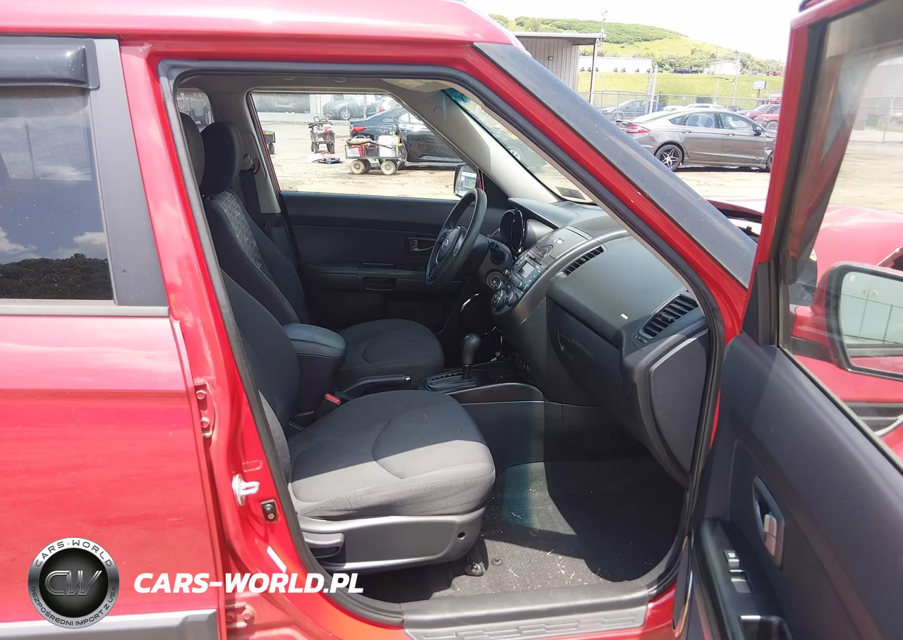 2010 Kia Soul + VIN:KNDJT2A21A7179083 - 5