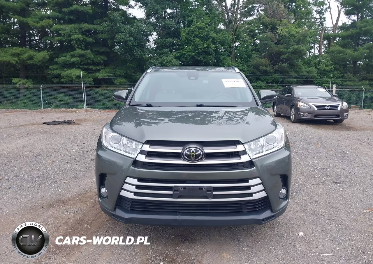 2018 Toyota Highlander Xle VIN:5TDJZRFH0JS866596 - 13