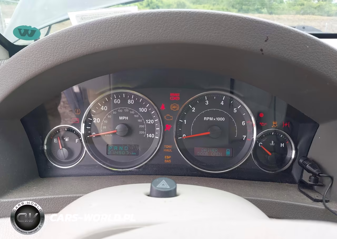 2007 Jeep Grand Cherokee Overland VIN:1J8HR68207C609270 - 7