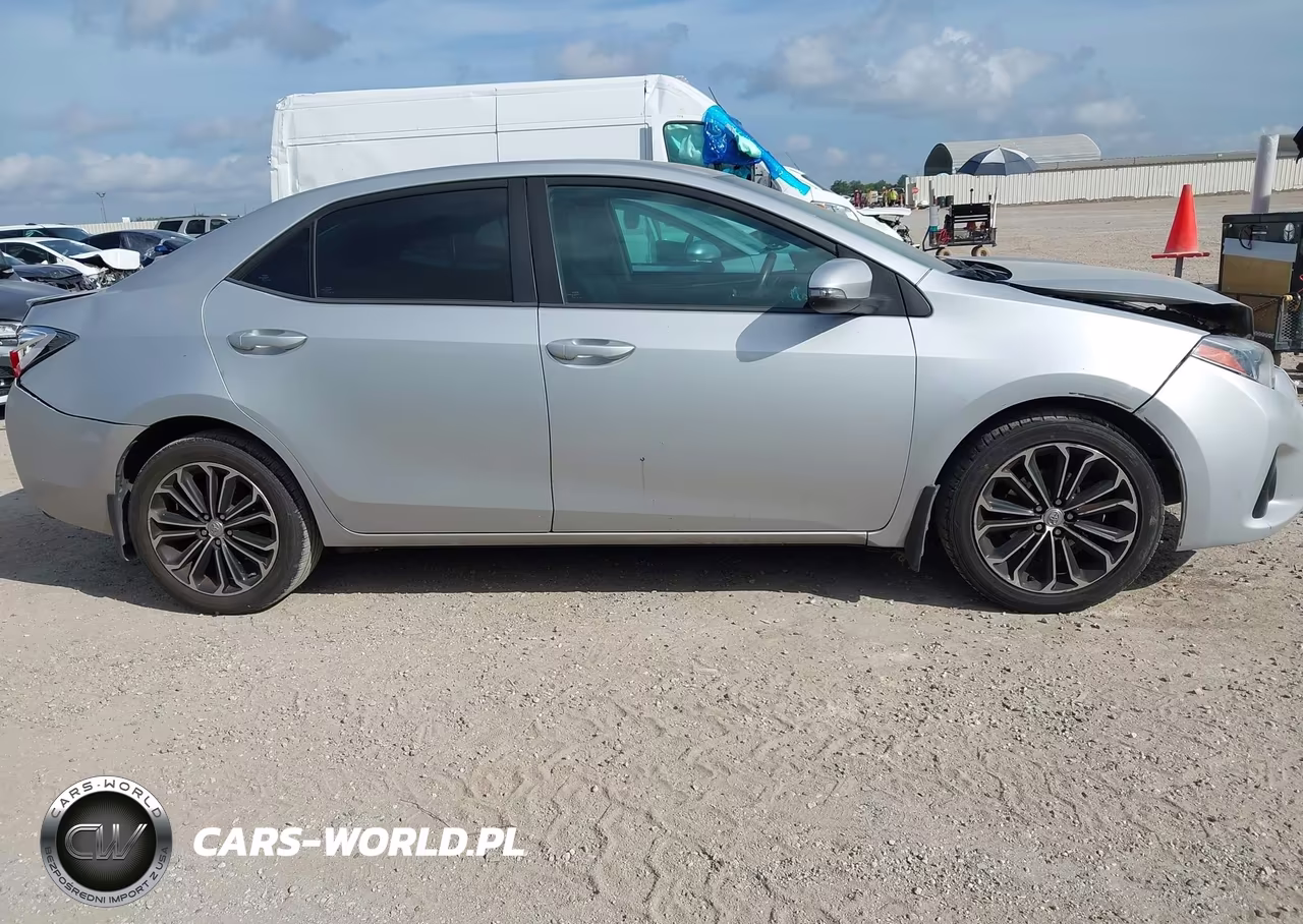 2015 Toyota Corolla S Plus VIN:5YFBURHE0FP258048 - 14