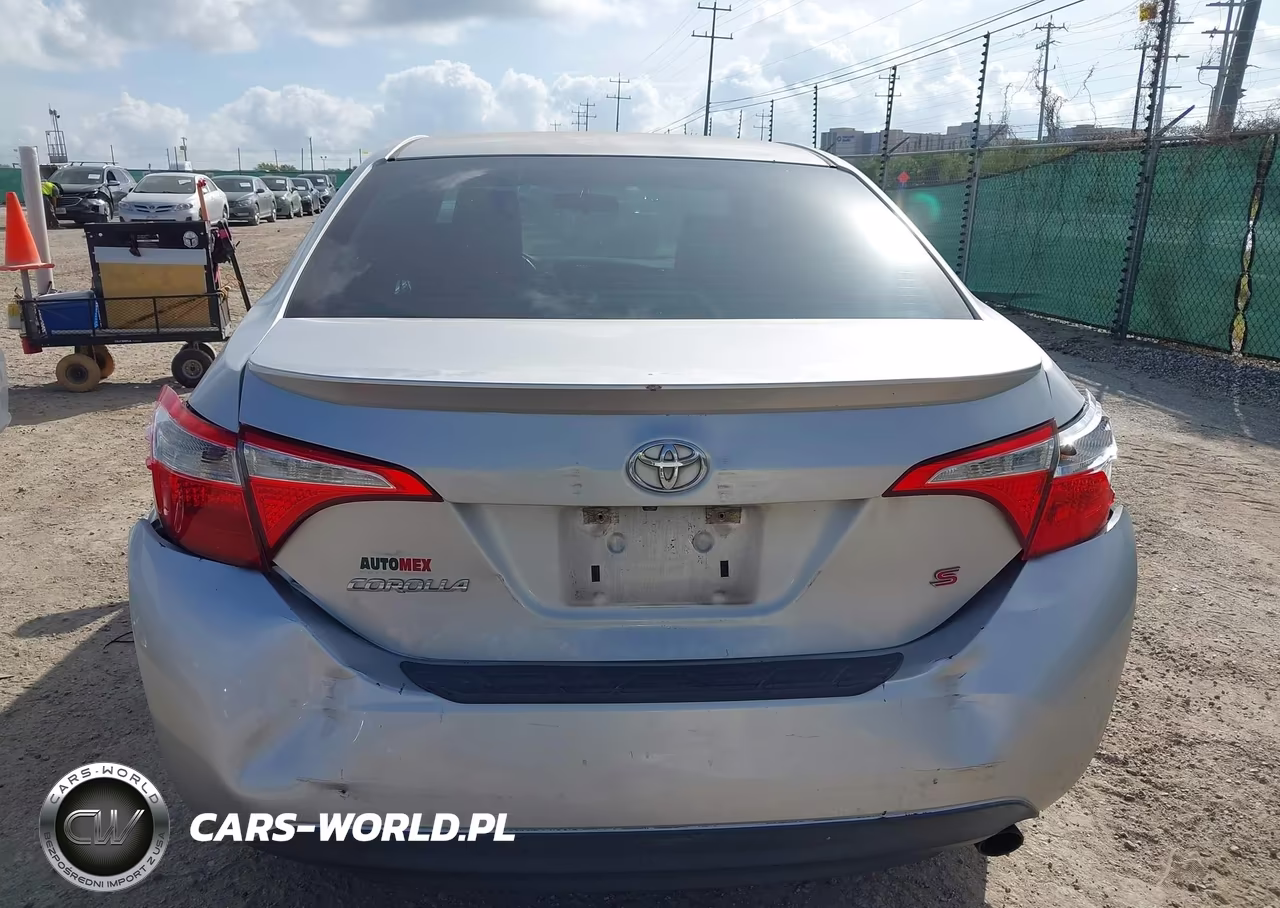 2015 Toyota Corolla S Plus VIN:5YFBURHE0FP258048 - 17