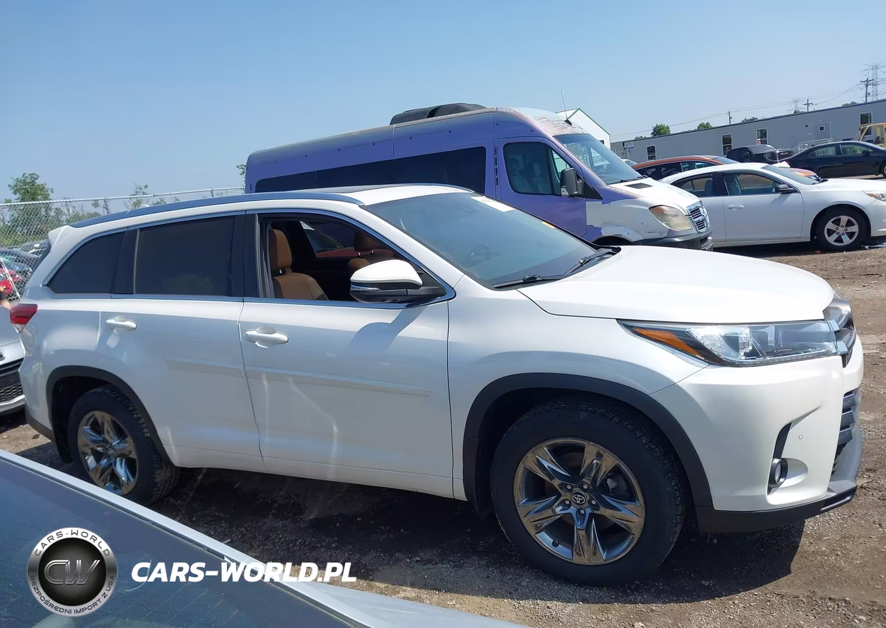 2017 Toyota Highlander Limited Platinum VIN:5TDDZRFH1HS456266 - 13