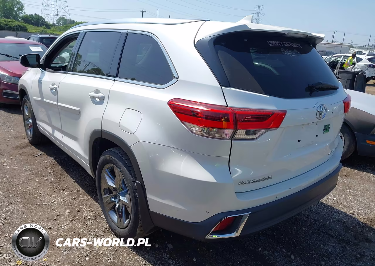2017 Toyota Highlander Limited Platinum VIN:5TDDZRFH1HS456266 - 3