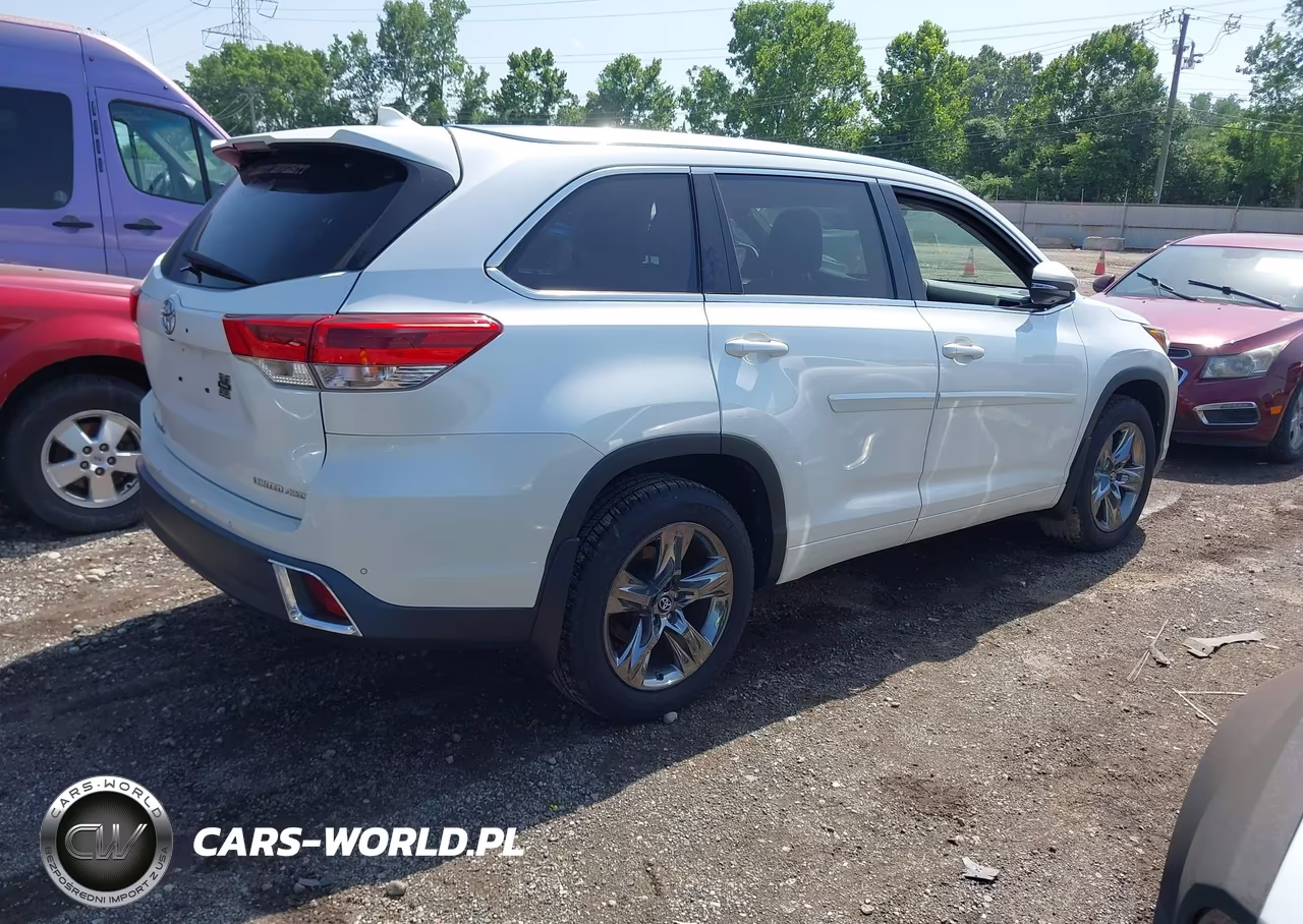 2017 Toyota Highlander Limited Platinum VIN:5TDDZRFH1HS456266 - 4
