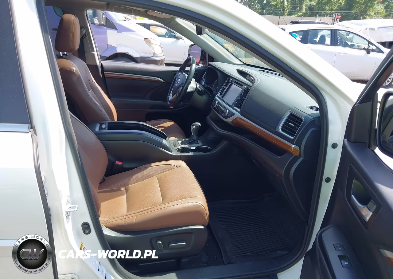 2017 Toyota Highlander Limited Platinum VIN:5TDDZRFH1HS456266 - 5