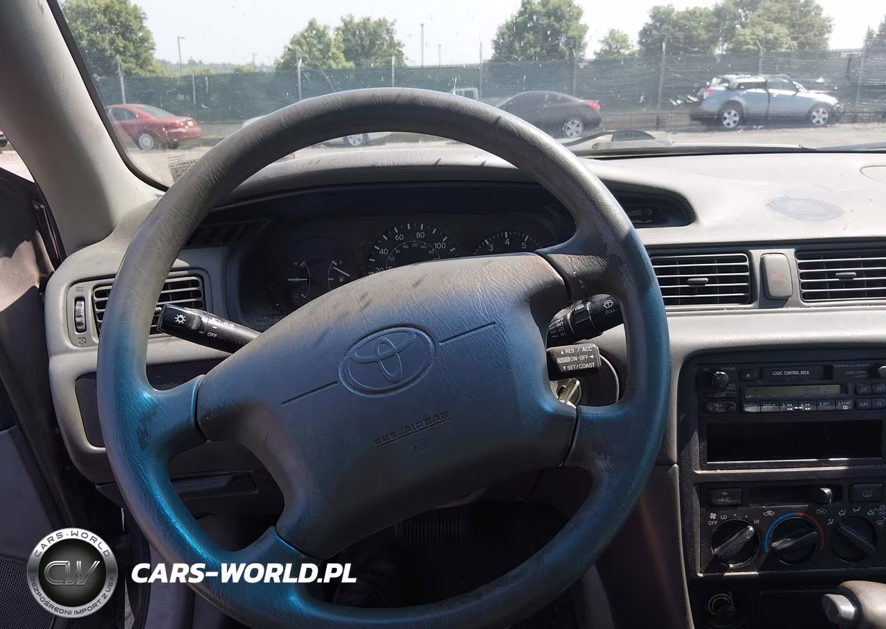 1999 Toyota Camry Ce VIN:4T1BG22K1XU570831 - 13