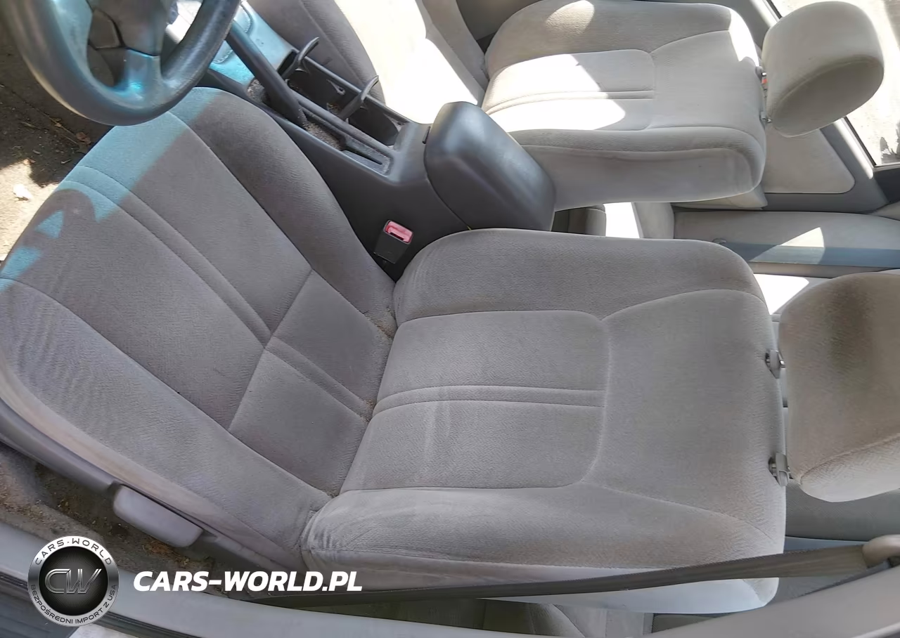 1999 Toyota Camry Ce VIN:4T1BG22K1XU570831 - 16
