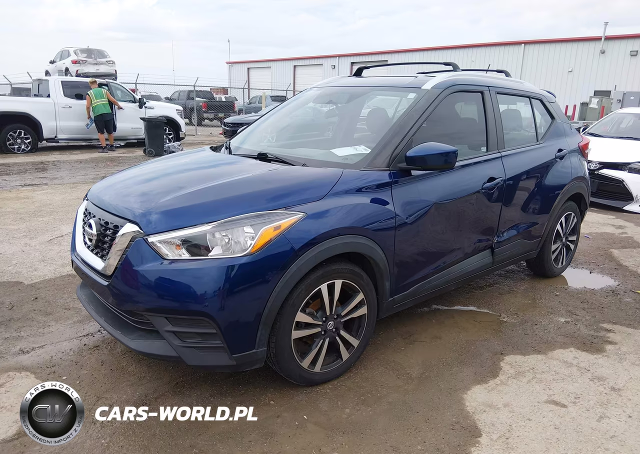 2018 Nissan Kicks Sv VIN:3N1CP5CU0JL532103 - 2