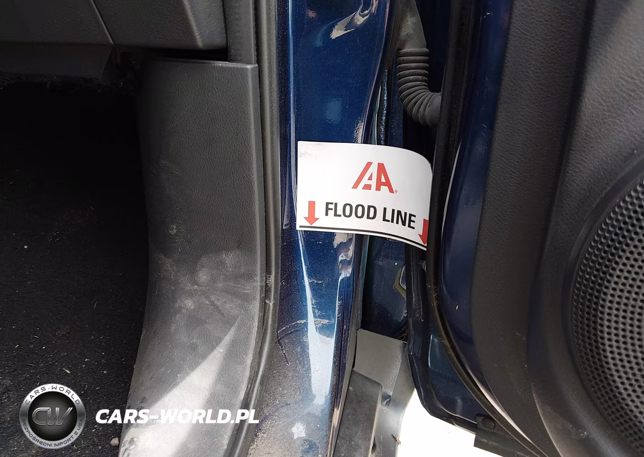 2018 Nissan Kicks Sv VIN:3N1CP5CU0JL532103 - 6