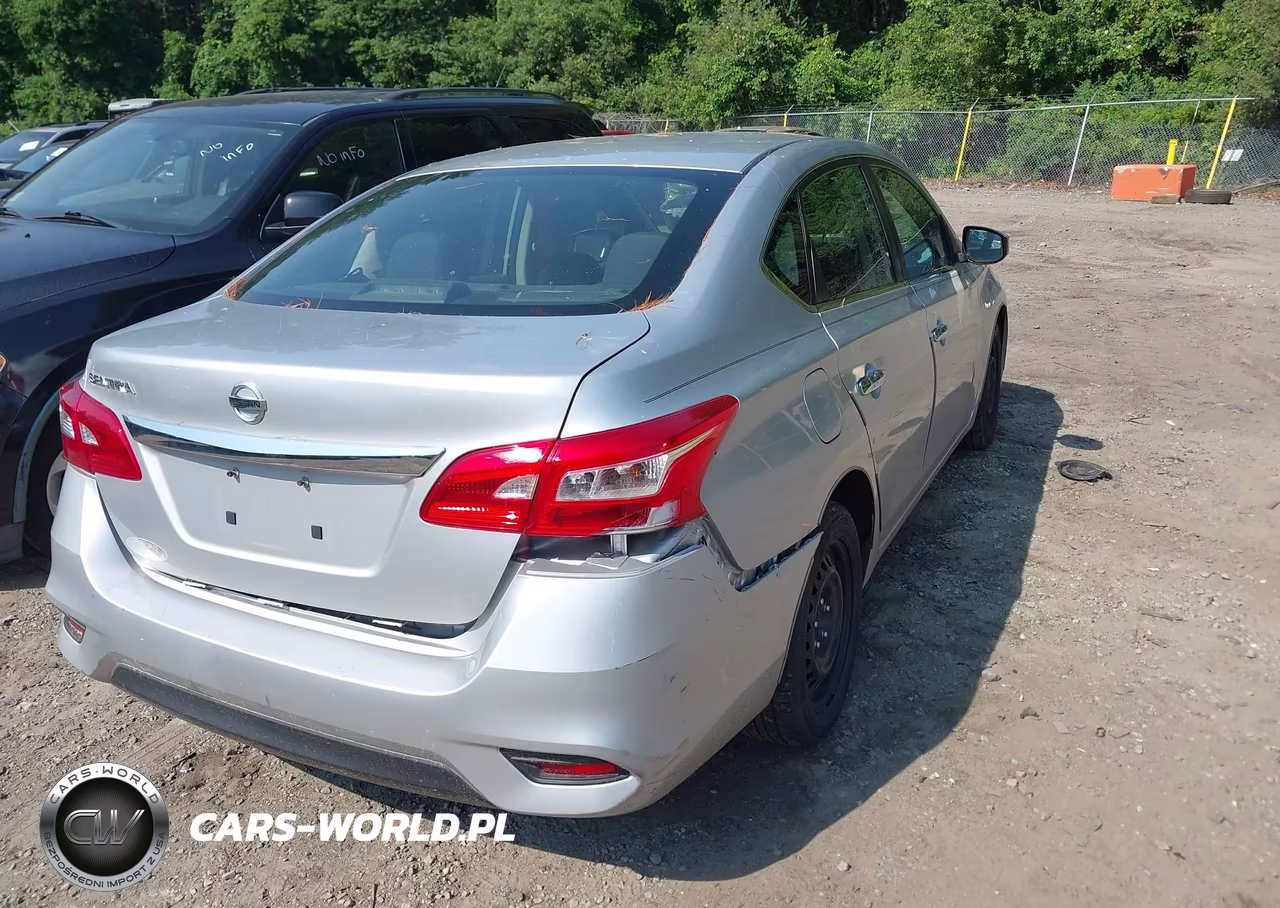 2017 Nissan Sentra S VIN:3N1AB7AP4HY368012 - 4