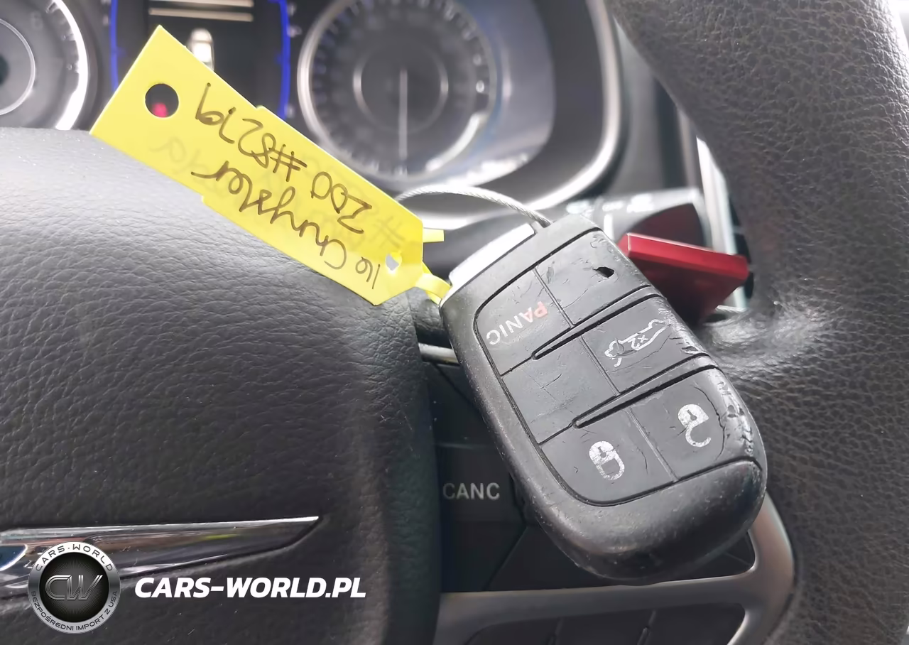 2016 Chrysler 200 Limited VIN:1C3CCCAB5GN151214 - 11
