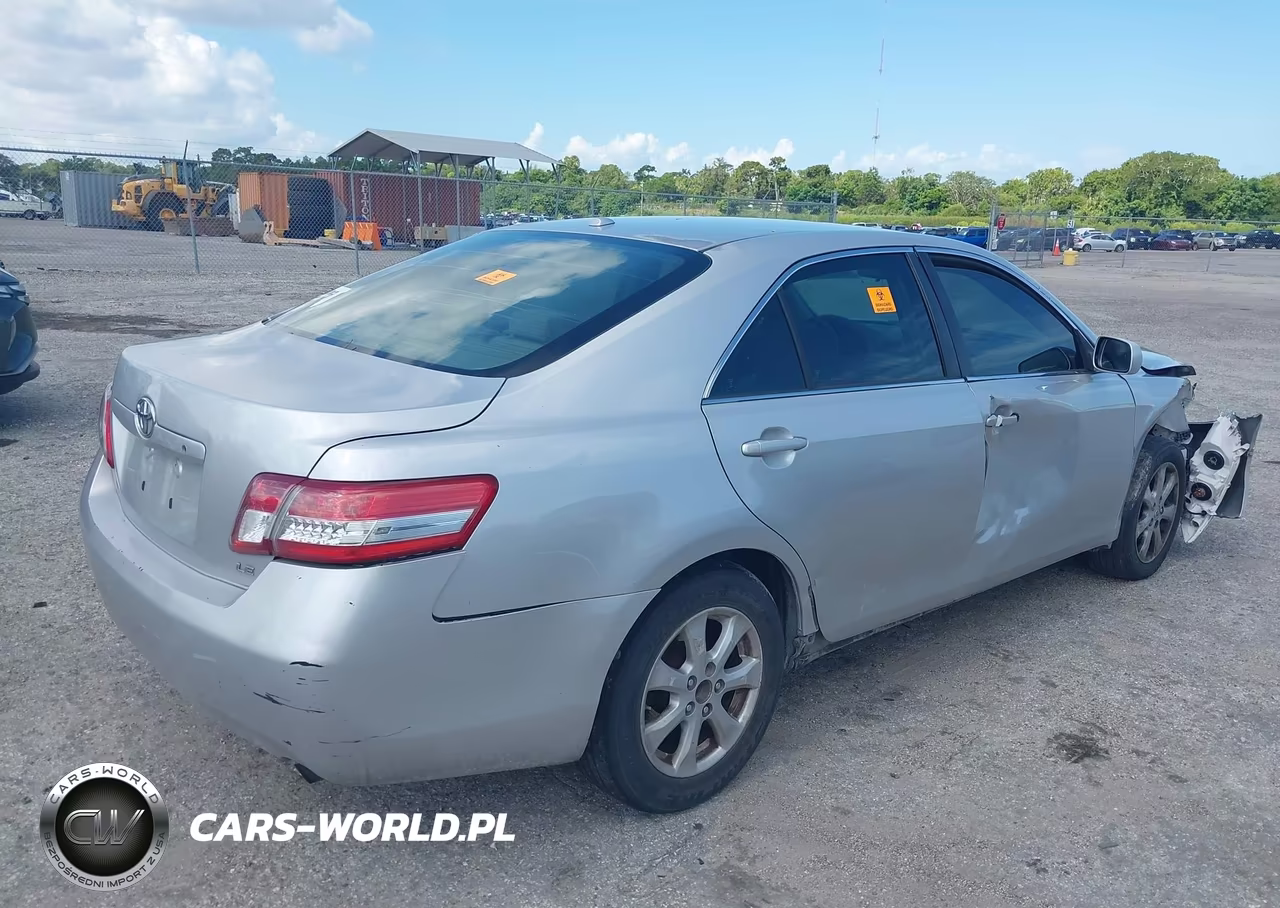 2011 Toyota Camry Le VIN:4T1BF3EKXBU711148 - 4