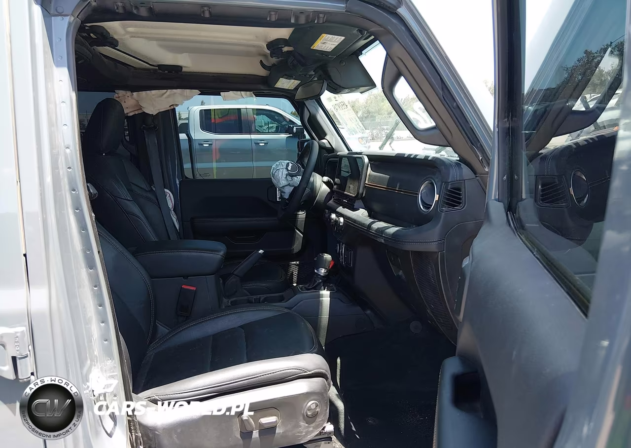 2025 Jeep Gladiator High Tide VIN:1C6PJTAG3SL551069 - 5