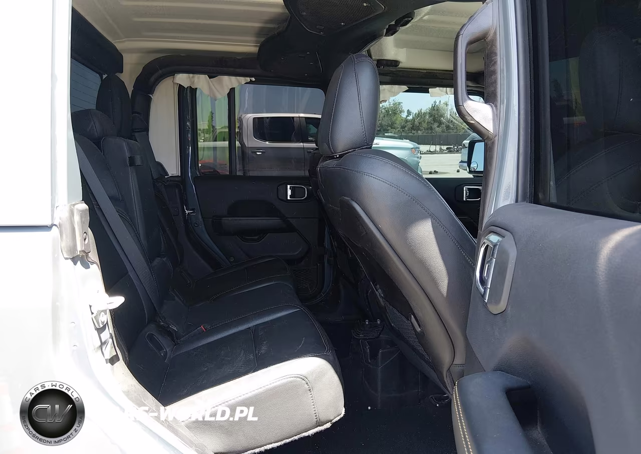 2025 Jeep Gladiator High Tide VIN:1C6PJTAG3SL551069 - 8