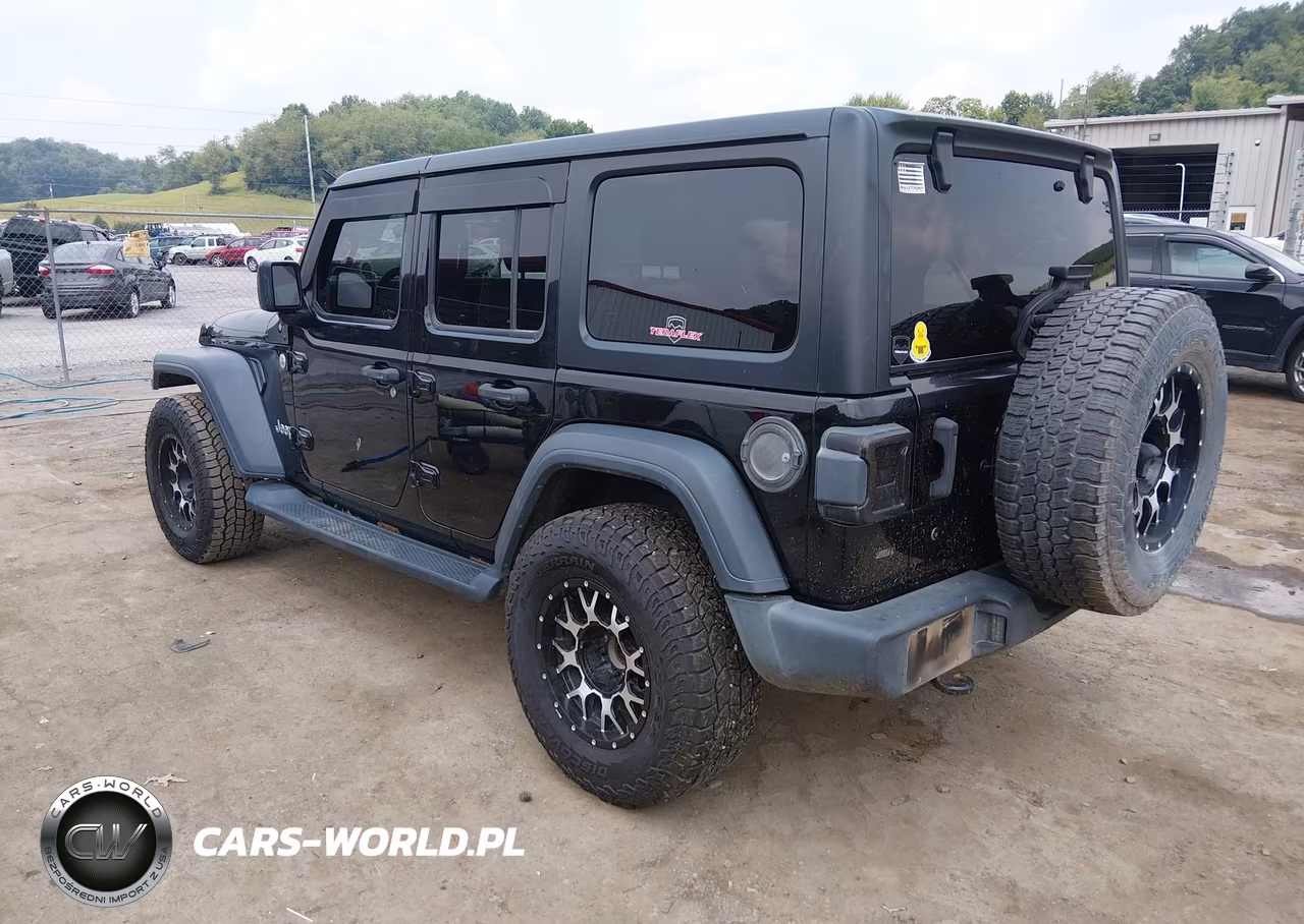 2018 Jeep Wrangler Unlimited Sport S 4X4 VIN:1C4HJXDG2JW111339 - 3