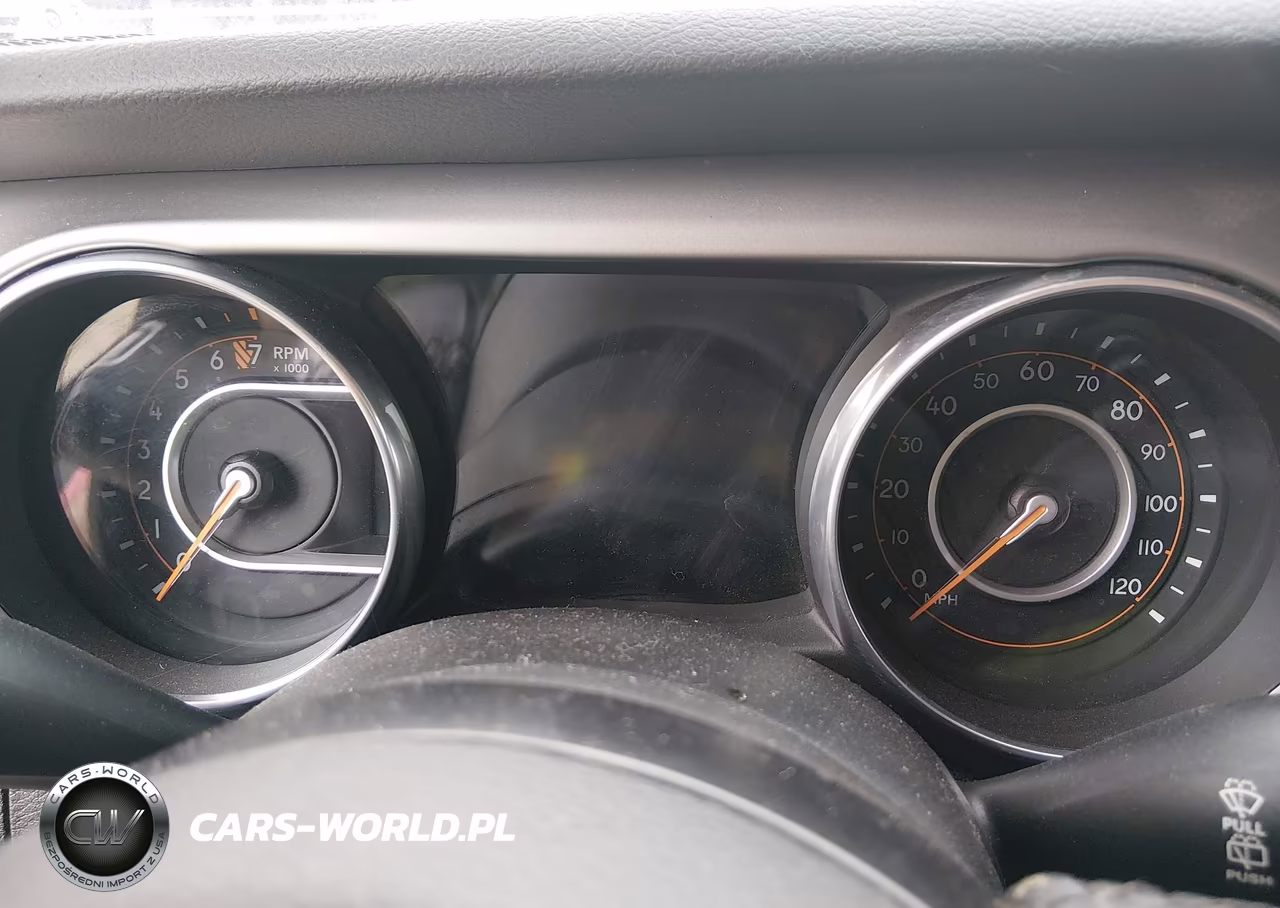 2018 Jeep Wrangler Unlimited Sport S 4X4 VIN:1C4HJXDG2JW111339 - 7