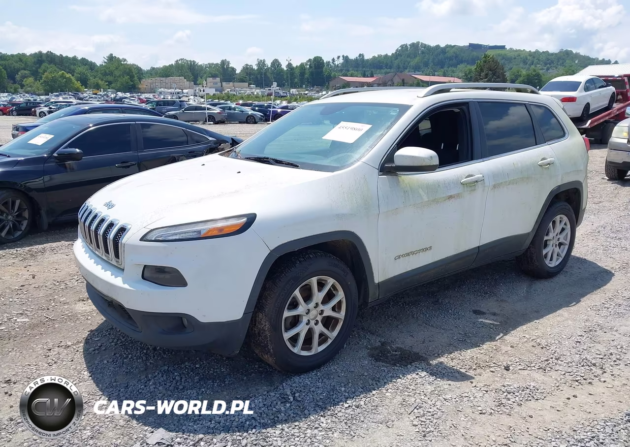 2016 Jeep Cherokee Latitude VIN:1C4PJMCB0GW266898 - 2