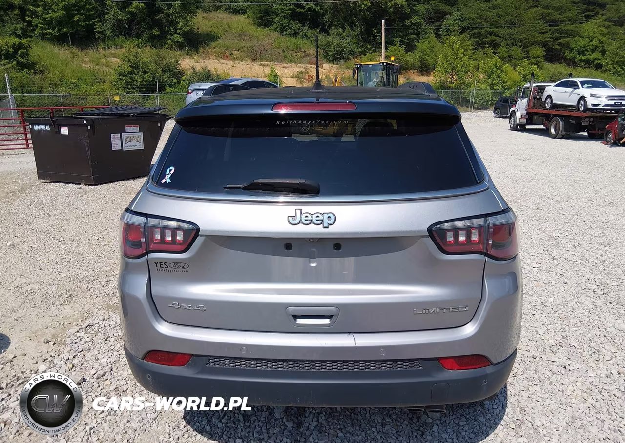 2018 Jeep Compass Limited 4X4 VIN:3C4NJDCB6JT484266 - 16