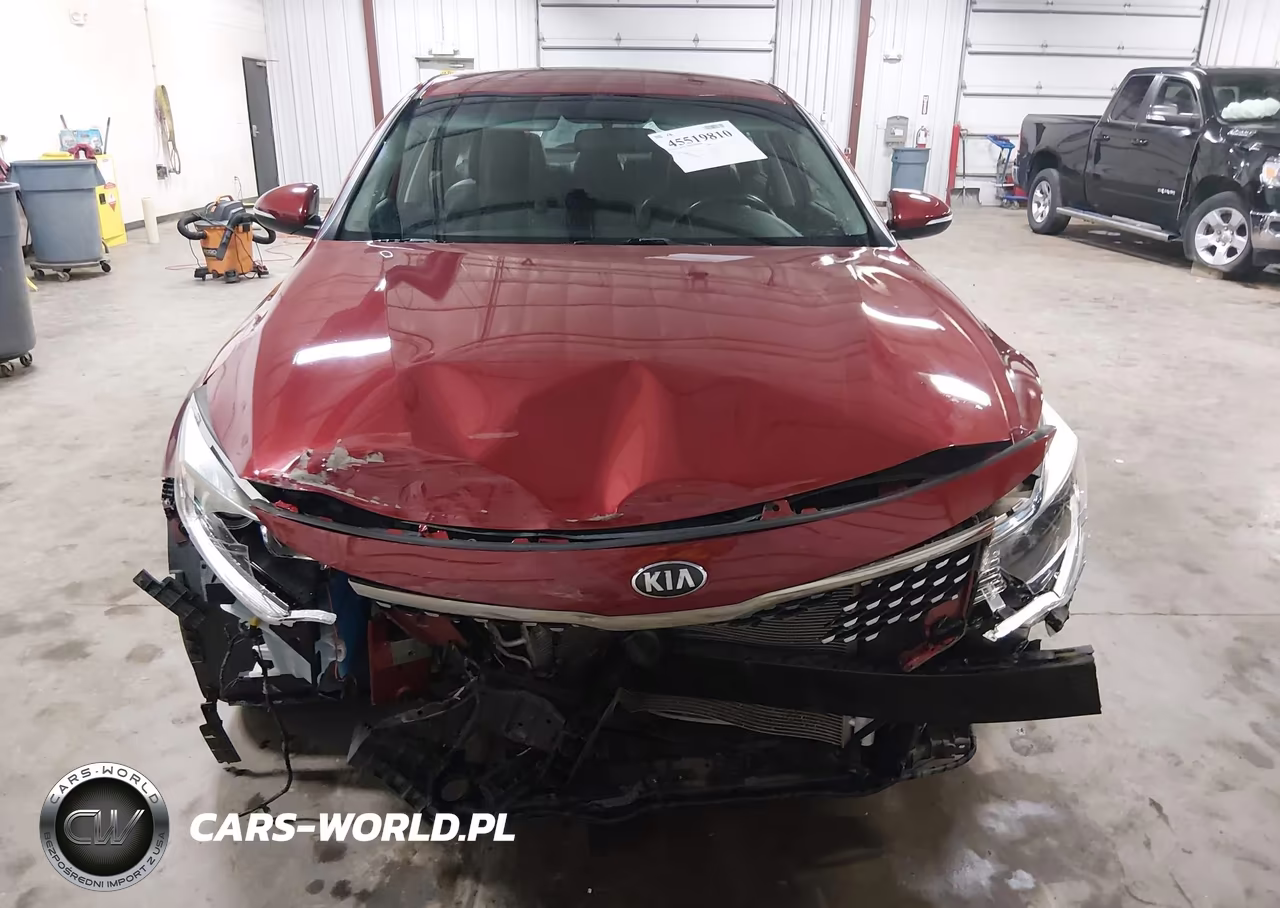 2018 Kia Optima S VIN:5XXGT4L32JG201353 - 13