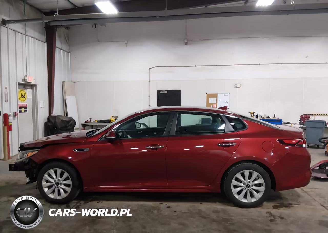 2018 Kia Optima S VIN:5XXGT4L32JG201353 - 15