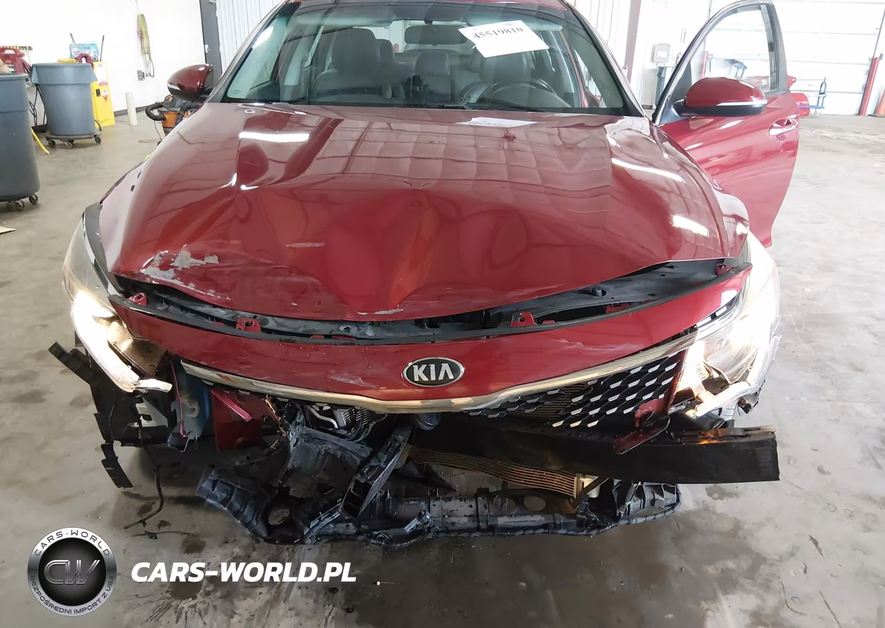 2018 Kia Optima S VIN:5XXGT4L32JG201353 - 6