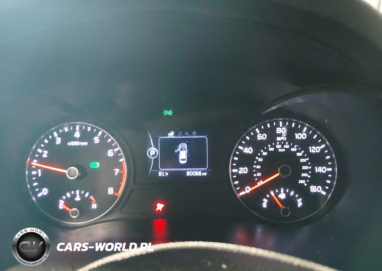 2018 Kia Optima S VIN:5XXGT4L32JG201353 - 7